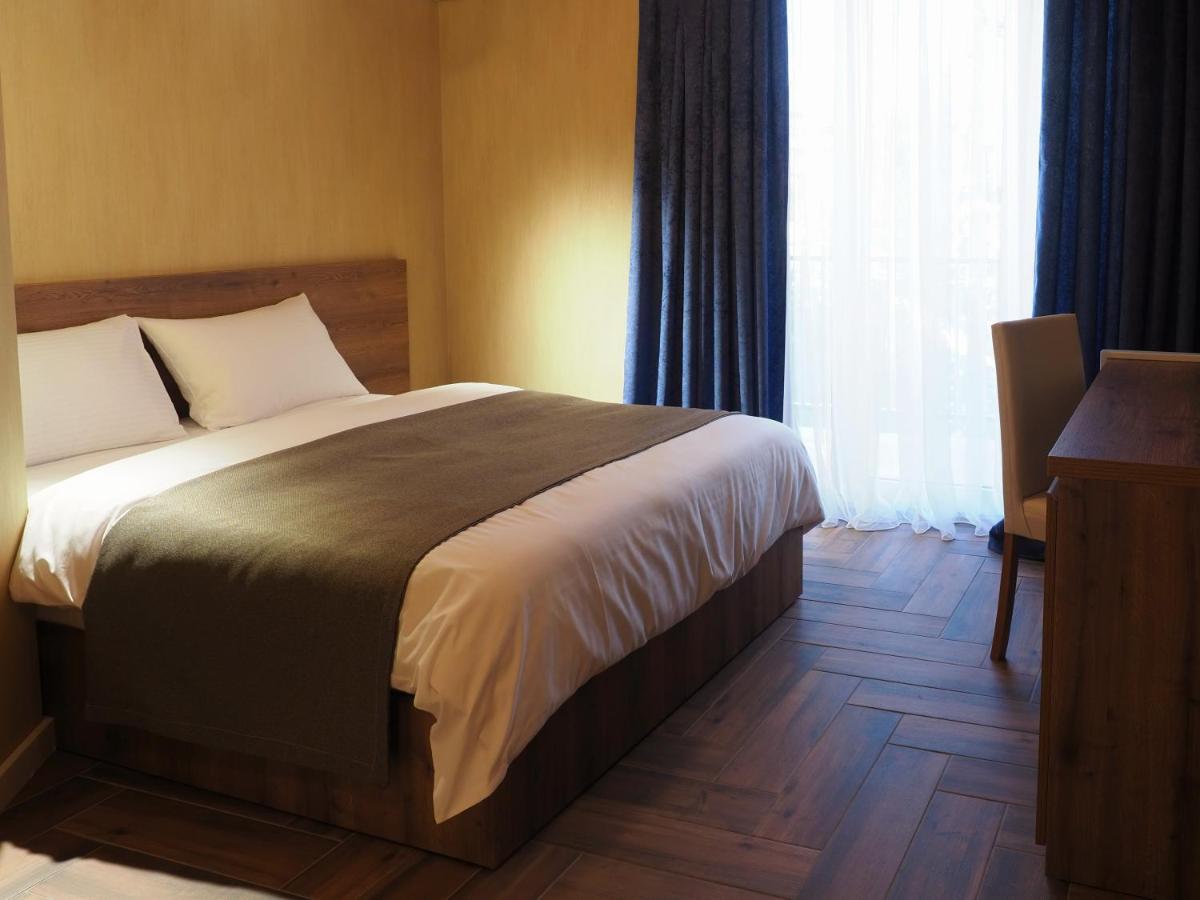 Hotel Banihills Τυφλίδα Εξωτερικό φωτογραφία