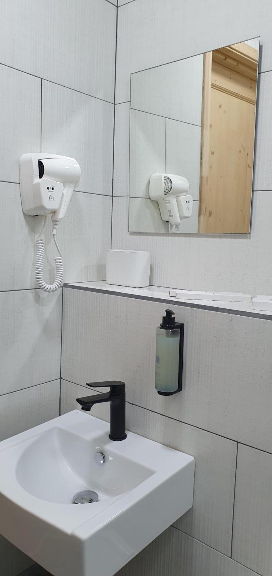 Hotel Banihills Τυφλίδα Εξωτερικό φωτογραφία